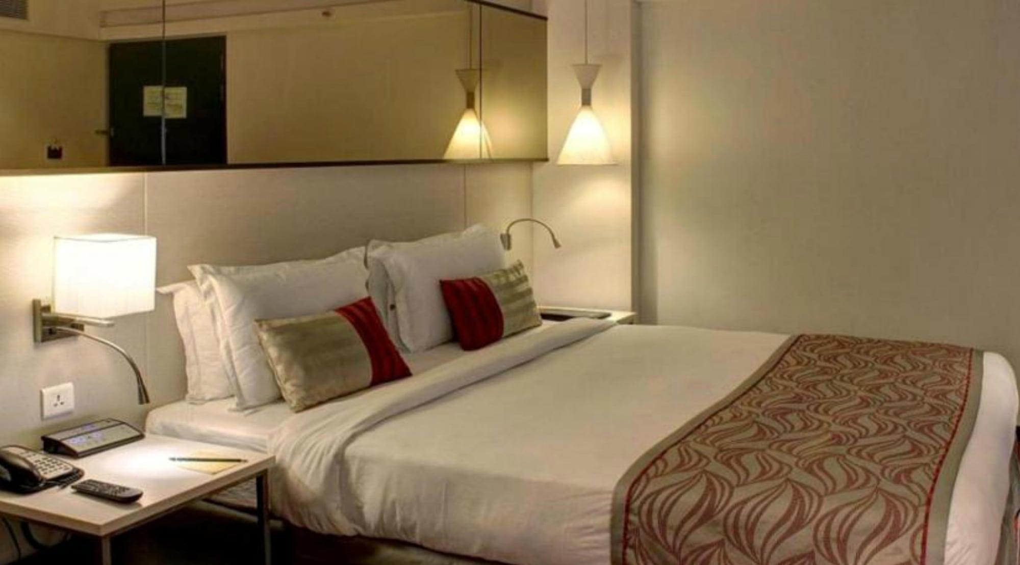 The Sahil Hotel Mumbai Exterior foto