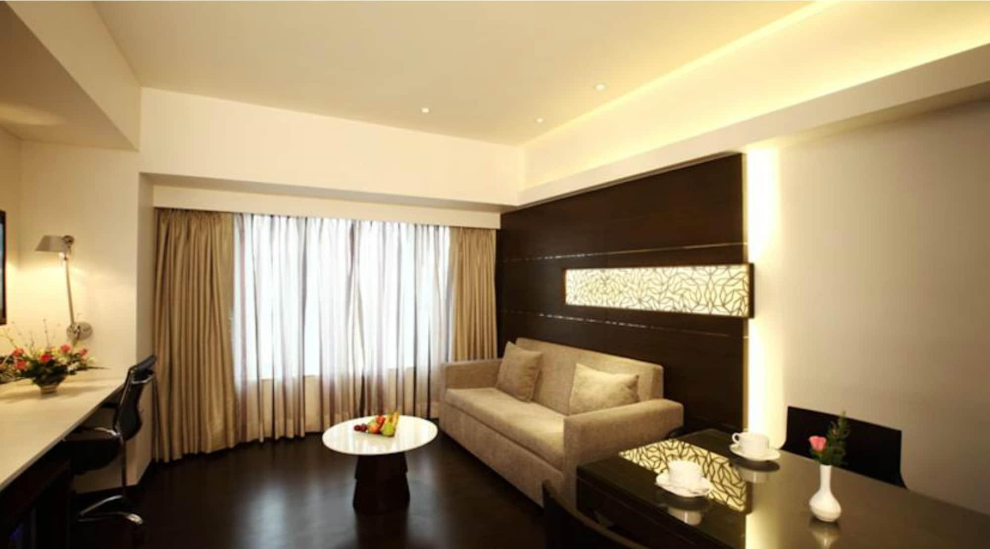 The Sahil Hotel Mumbai Exterior foto