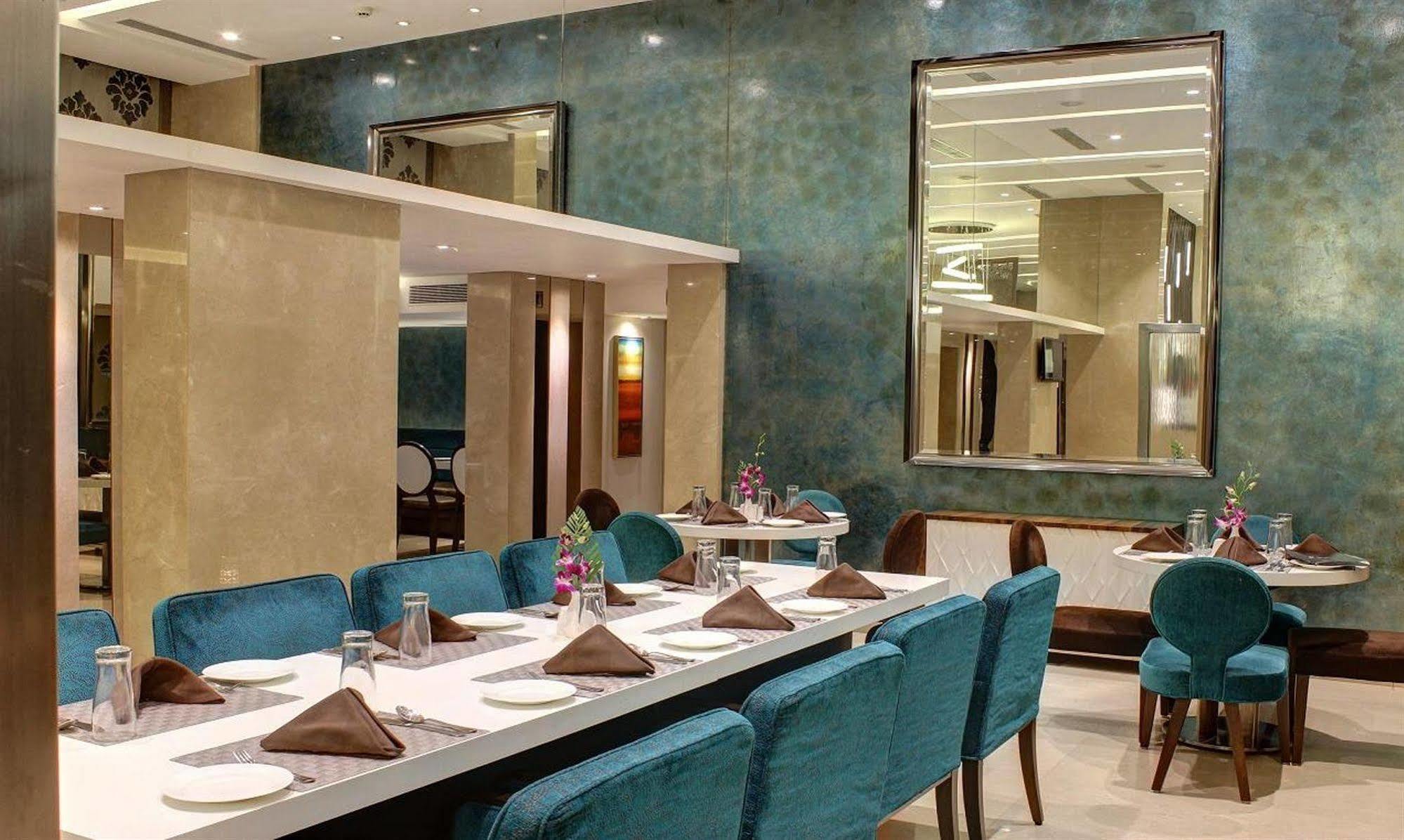 The Sahil Hotel Mumbai Exterior foto